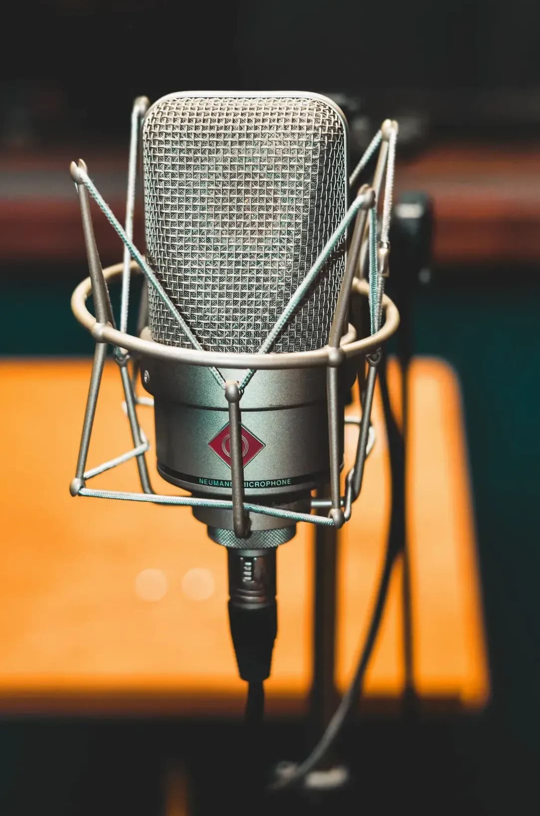 Por que gravar podcasts em estúdio pode acelerar sua produção